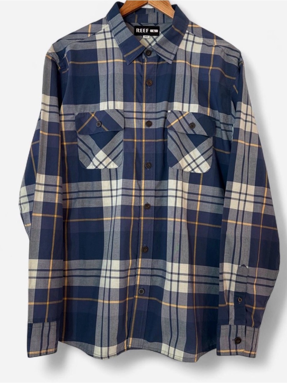 Reef Long Sleeve Blue Plaid Button-Up Size Large, New Without Tags
